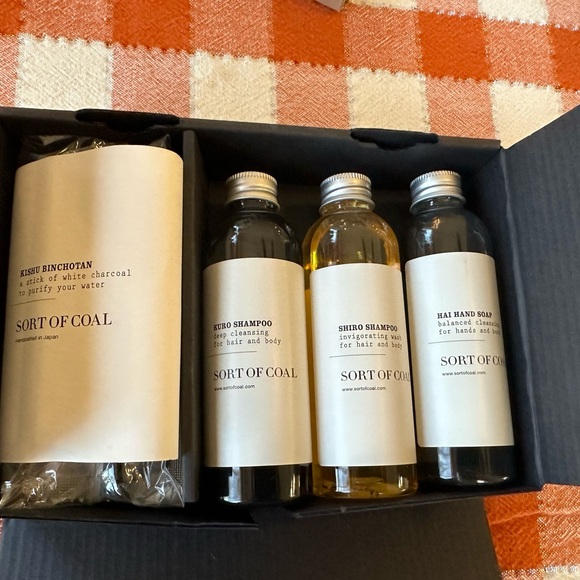 Set of Sort of Coal - Picture 2 of 8